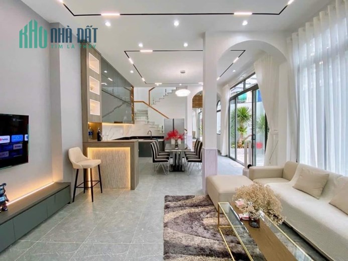 Bán Nhà Trần Bá Giao Gò Vấp 4 Tầng 4 Phòng Ngủ Giá 6 Tỷ Hẻm Xe Hơi