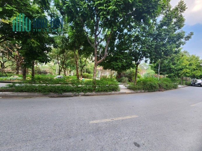 Bán siêu phẩm LK Văn Phú, Hà Đông, 90m2 nhìn trường học, không lỗi giá đầu tư nhỉnh 10 tỷ
