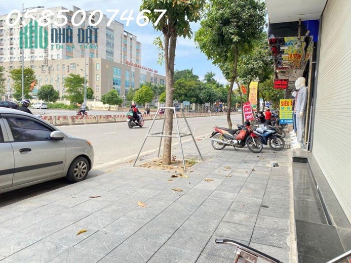 Cần bán nhà đất mặt tiền ở Đông Anh, Hà Nội.