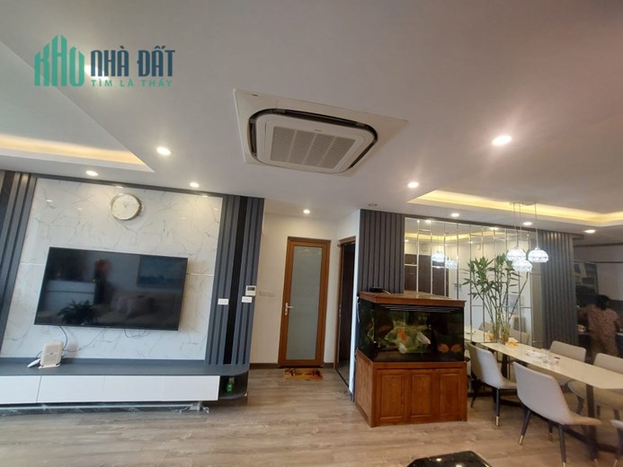 (ĐÂY RỒI) Bán chung cư Ngoại giao đoàn 100m 3PN view hồ tặng NT nhỉnh 5 ty Tây Hồ