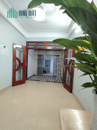 Tôi cần Bán nhà Khương Đình Lô góc 35mx5 tầng tự xây,2 thoáng vĩnh viễn ,ô tô qua nhà,kinh doanh