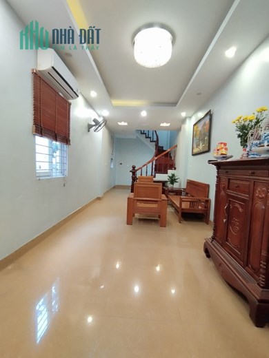 Tôi cần Bán nhà Khương Đình Lô góc 35mx5 tầng tự xây,2 thoáng vĩnh viễn ,ô tô qua nhà,kinh doanh