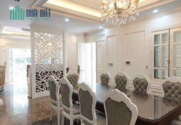 Nhà đẹp, sân để xe, cho thuê giá tốt, Việt Hưng, Long Biên 75m2-7.2 tỷ