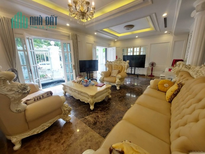 Nhà đẹp, sân để xe, cho thuê giá tốt, Việt Hưng, Long Biên 75m2-7.2 tỷ
