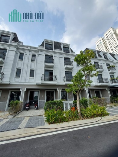 Bán Nhà Hàng Xóm Đoàn Di Băng, KDC AMELIE Phú Mỹ Hưng, 236m2, Chỉ 12 Tỷ