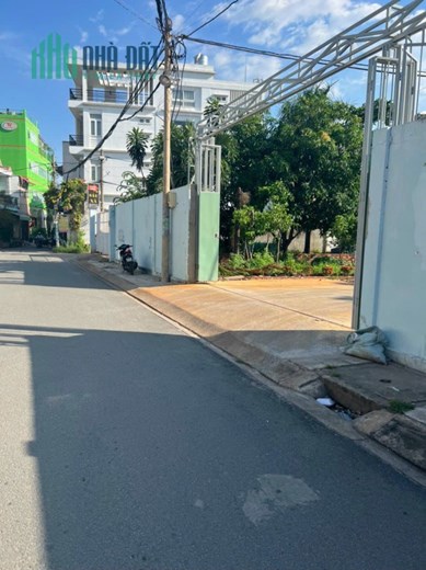 Lô đất mặt tiền đường 8 tăng nhơn phú B,DT 103m giá tốt, hệ số 3,6