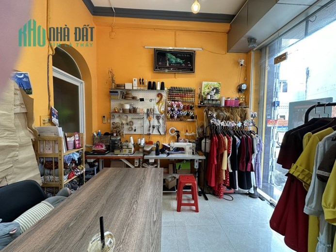 CHÍNH CHỦ SANG SHOP THỜI TRANG TÂM HUYẾT MẶT TIỀN ĐƯỜNG HOA ĐÀO - PHƯỜNG 2 - PHÚ NHUẬN - TP HỒ CHÍ