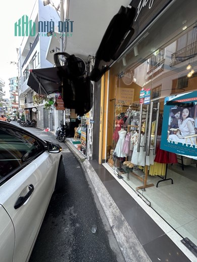 CHÍNH CHỦ SANG SHOP THỜI TRANG TÂM HUYẾT MẶT TIỀN ĐƯỜNG HOA ĐÀO - PHƯỜNG 2 - PHÚ NHUẬN - TP HỒ CHÍ