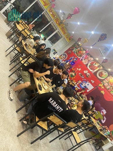 DO BẤT ĐỒNG QUAN ĐIỂM NÊN CẦN SANG NHƯỢNG QUÁN LẨU TẠI PHỐ DUY TÂN, PHƯỜNG DỊCH VỌNG HẬU, QUẬN CẦU