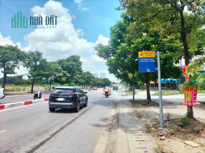 Cho thuê bãi để ô tô, chung chuyển hàng hóa, tập kết vật liệu... Đường Cương Kiên, Phường Mễ Trì,