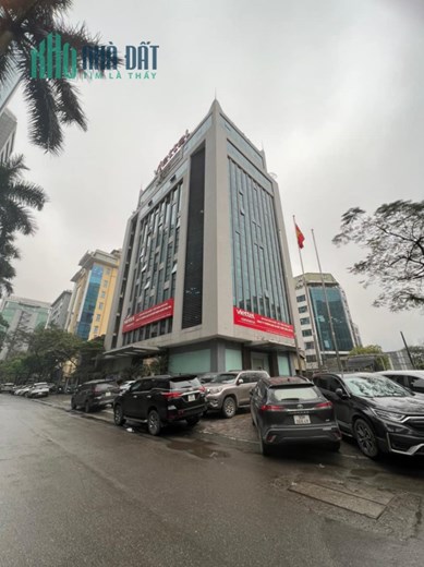 Bán lô đất ba mặt phố đẹp nhất quận Cầu Giấy, Hà Nội 330m2 mặt tiền 45m2 giá 144 tỷ
