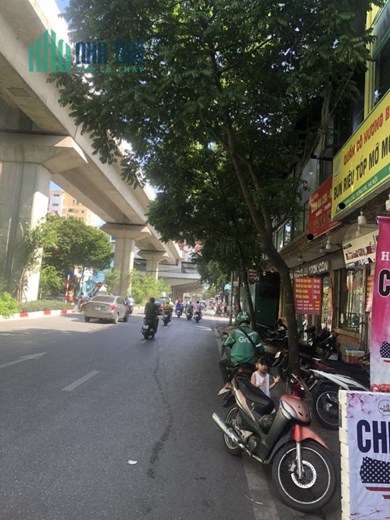 CẦN TÌM NGƯỜI THUÊ TOÀN BỘ NHÀ MẶT PHỐ HOÀNG CẦU, KD CÁC LOẠI HÌNH KỂ CẢ HÀNG ĂN