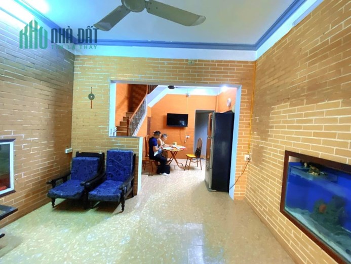 Cho thuê nhà riêng ngõ Trần Hữu Tước, Đống Đa, 20m ra hồ Đắc Di, nhà full đồ