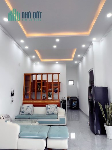 CHÍNH CHỦ BÁN NHÀ 220M2 TẶNG FULL NỘI THẤT SỔ HỒNG RIÊNG GÓC 2MT TRUNG TÂM BMT