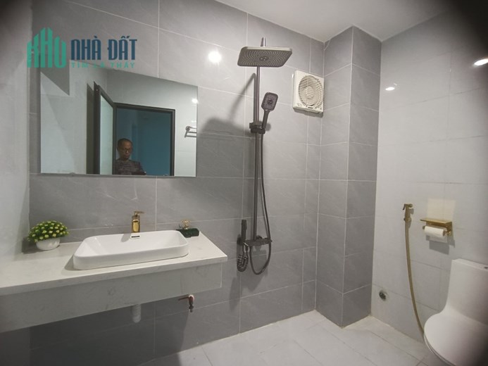 BÁN NHÀ ĐƯỜNG ĐÔNG NGẠC 82M2 MT 6M, GARA Ô TÔ Ở KINH DOANH VĂN PHÒNG HƠN 8 TỶ