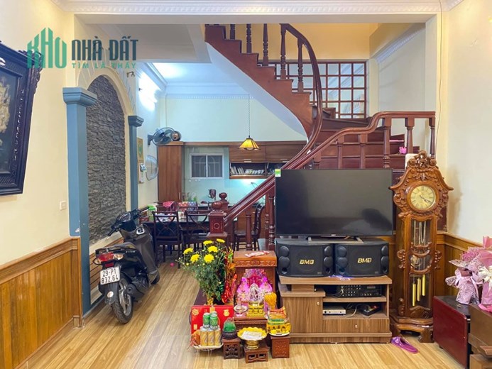 Nhà đẹp Mỗ Lao, ô tô đỗ gần, tiện tích ngập tràn, 38m2, 3.8 tỷ.