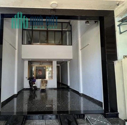 Bán Nhà Mặt Tiền Hùng Vương, Nhơn Phú, Quy Nhơn , 81m2 , 1,5 Mê , Giá 4 Tỷ 800 Tr