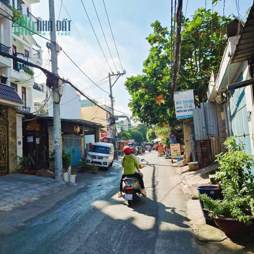 80m2 Hẻm xe hơi Huỳnh Văn Nghệ, 3 tầng, 4 PN, 5 tỶ 85 RẺ QUÁ