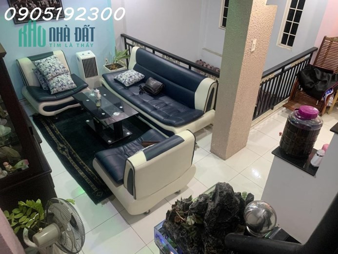 GIẢM 300 TRIỆU, GIÁ MỚI 4,5 TỶ NHÀ HẺM LÊ TRỌNG TẤN, NGAY AEON TÂN PHÚ, 3 TẦNG.