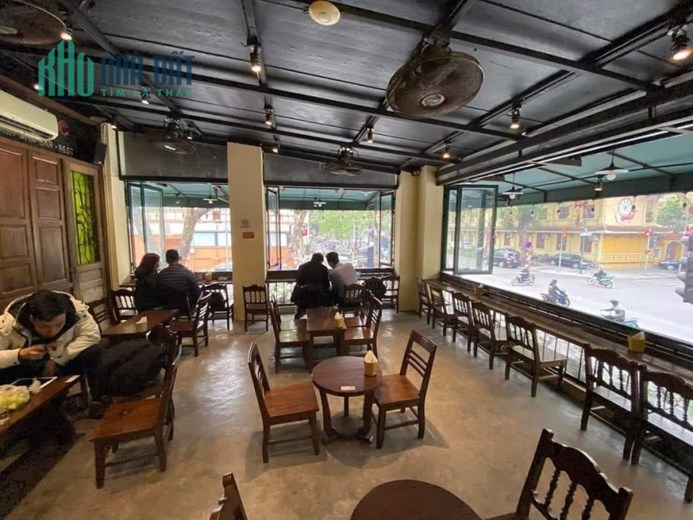 Siêu phẩm nhà lô góc 2 mặt phố Hoàn Kiếm, 65m x 5tầng, mặt tiền 15m