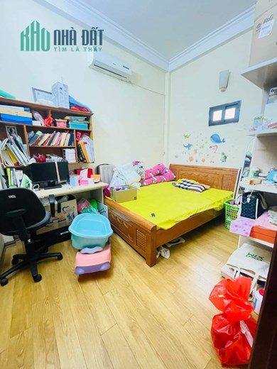 CC BÁN NHÀ MẶT NGÕ 12 LƯƠNG KHÁNH THIỆN, NĐC. KD 40M 5T chỉ hơn 4 Tỷ