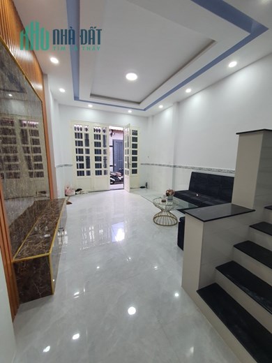 NGAY NGÃ TƯ BỐN XÃ - HƯƠNG LỘ 2 - 2 TẦNG - 44M2 - NHÀ MỚI Ở NGAY - CHỈ 4 TỶ