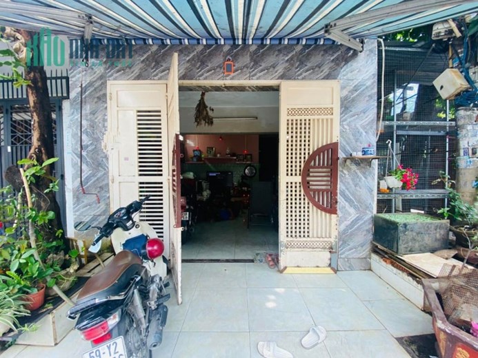 Bán gấp nhà lô góc đường số 1 BHH A 64m2 2 tầng chỉ 6,5 tỷ còn TL.