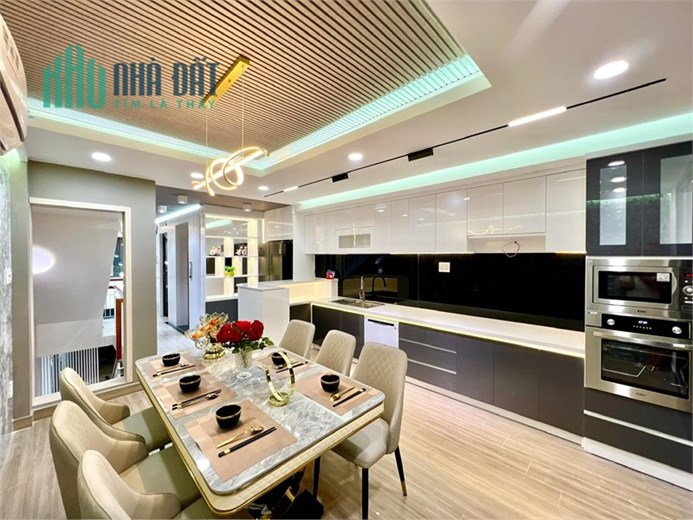 Smarthome 6 Tầng Thang máy, Full nội thất cao cấp – Phạm Văn Chiêu, Gò Vấp