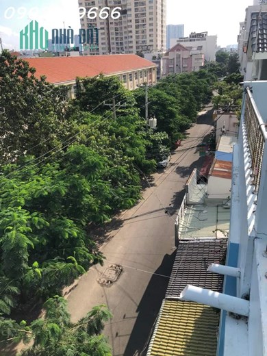 Nhà bán 4 tầng, ngang 8m, đường 12m, 14 phòng cho thuê + mặt bằng, dòng tiền 40 tr/th, nhỉnh 11 tỷ,