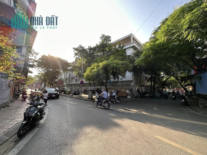 Bán Nhà Phố Việt Hưng, Ngõ Rộng Thông Ôtô Tránh Nhau, Kinh Doanh, 55m2, 3 Tầng, Nhỉnh 5 Tỷ.