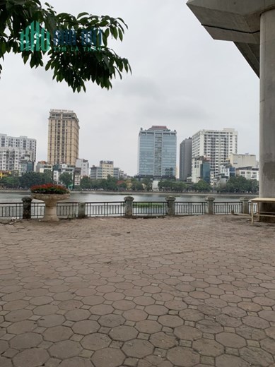 Bán nhà Mặt phố Đặng Tiến Đông 52m 4 tầng vỉa hè view hồ cực đẹp nhỉnh 10 tỷ lh 0817606560