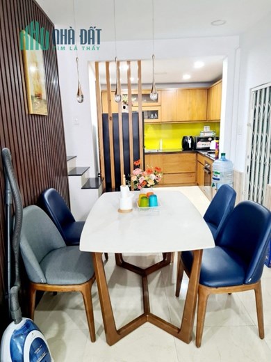 NhàBán HXH đỗ cổng NguyễnTháiSơn P4 Gòvấp 40m 3tầng Giá4tỷ6TL, nở hậu