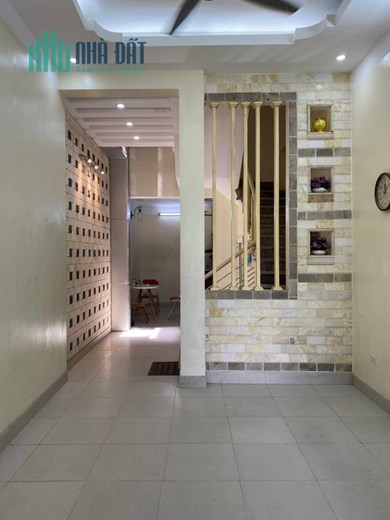 Cho thuê nhà nhà, CHDV, HGĐ,50m2, 4T, 5N, đồ cơ bản, An Dương Vương, 13tr.