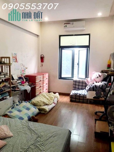 Sốc..Ko có căn thứ 2 - Hải Châu, Đà Nẵng - Nhà 3 tầng - Sát mặt tiền - Dt trên 50m2 - Giá 2,55 tỷ