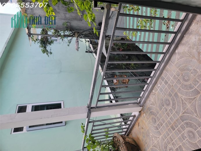Sốc..Ko có căn thứ 2 - Hải Châu, Đà Nẵng - Nhà 3 tầng - Sát mặt tiền - Dt trên 50m2 - Giá 2,55 tỷ