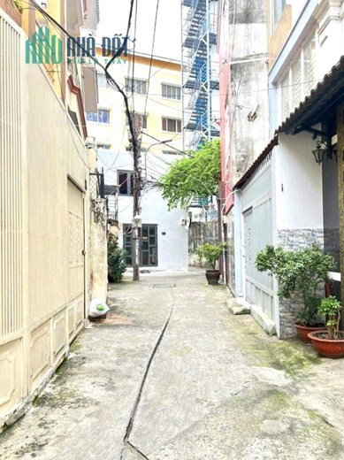 BÁN NHÀ HXH sát nhà-Khu NGUYỄN VĂN TRỖI - LÊ QUÝ ĐÔN - 4 tầng BTCT - CHỈ 4 TỶ NHỈNH