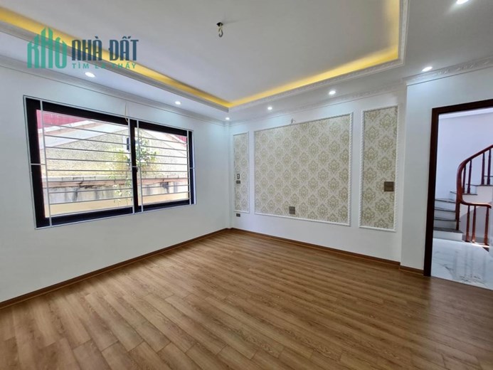 HIẾM-  CHÙA BỘC - NHÀ ĐẸP - GẦN PHỐ - 6 TẦNG THANG MÁY - DT 40M , MT 5M -GIÁ 7 TỶ