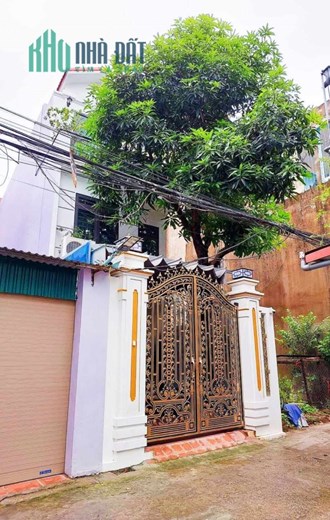 Chính chủ bán nhà riêng  Vình Quỳnh,84m,3 tầng, đẹp long lanh.