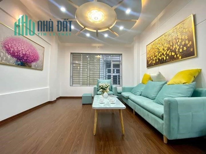 BÁN NHÀ GẦN TRƯỜNG ĐẠI HỌC NGOẠI THƯƠNG PHỐ CHÙA LÁNG DT:40M2 x 5 TẦNG x MT:4M x 4 PHÒNG NGỦ