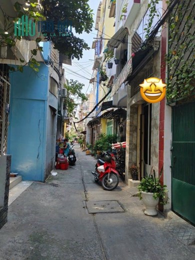 GIÁP QUẬN 1 TRẦN HƯNG ĐẠO QUẬN 5- 35M-3TẦNG-HẺM BA GÁC-KHU AN NINH-HƠN 5TỶ