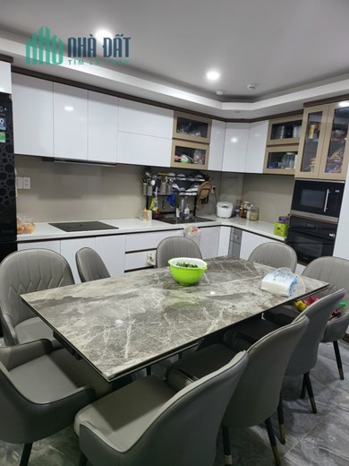 Bán Gấp Nhà Nguyễn Kiệm 80m2, Giảm 1.6 tỷ, gần HXH  Còn 6.x Tỷ