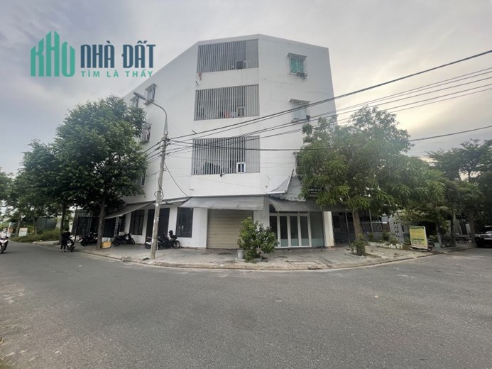 MẶT TIỀN SƠN TRÀ VỊ TRÍ SIÊU ĐẸP, GẦN SÁT BIỂN KHÁCH DU LỊCH QUA LẠI ĐÔNG ĐÚC, GẦN CHỢ, TRƯỜNG HỌC.