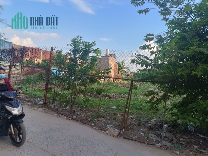 **CHO THUÊ ĐẤT TRỐNG LIÊN KHU 5-6 - PHƯỜNG BÌNH HƯNG HOÀ B - QUẬN BÌNH TÂN - TP.HCM**