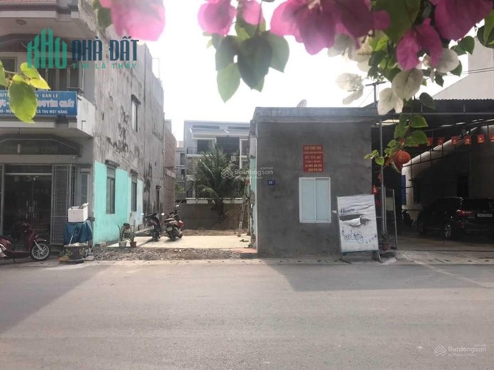 Cho thuê 200m2 đất mặt đường thị trấn Cát Bà, Hải Phòng