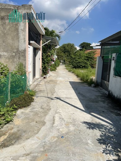 TÔI CẦN BÁN ĐẤT KIỆT Ô TÔ HOÀNG VĂN THÁI: Giá: 1,35 tỷ
