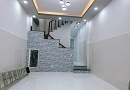 #Mặt tiền kinh doanh Ngay Chợ Đoàn Văn Bơ .  quận 4 (xe hơi Đậu trong nhà)
Ngang 4.3 x14 m-3 tấm