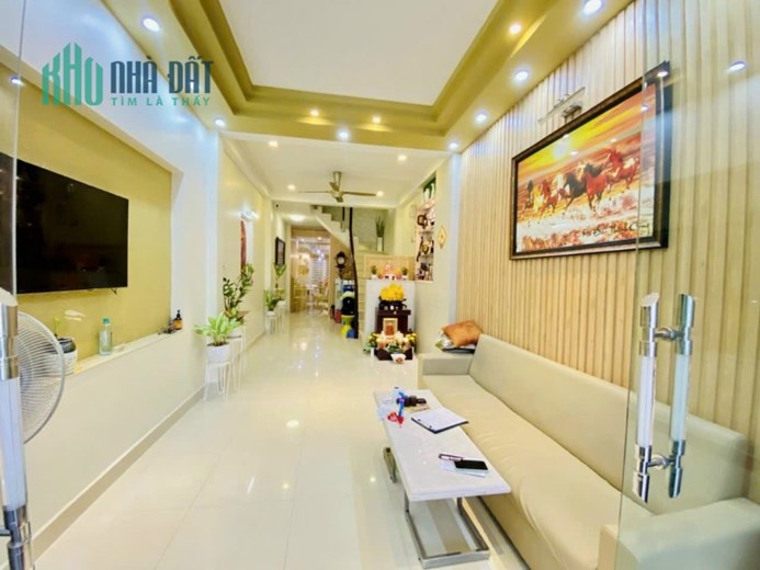 Bán gấp Nhà Đẹp Hẻm 8m Hoàng Hoa Thám, p12, Tân Bình