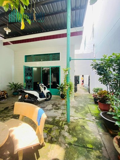 Bán nhà Mặt tiền Lê văn Việt - gần lã Xuân Oai, DT: 16x24m, không lộ giới, Xây full, giá 59.9 tỷ