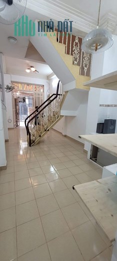 NHÀ BÁN.HẺM Ô TÔ - SỔ NỞ HẬU - GẦN MẶT TIỀN - GIÁP PHÚ NHUẬN -