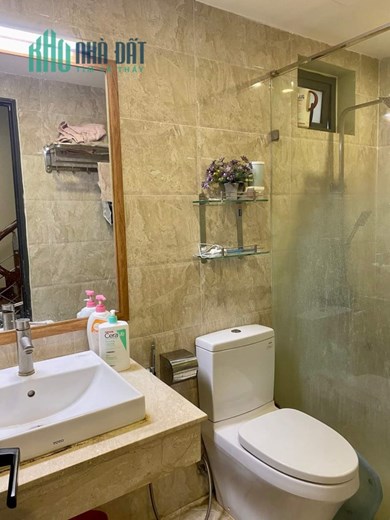 Nhà phố Tây Sơn,20M ra mặt phố,ngõ nông,rộng,thoáng,giao thông thuận tiện,6 tầng đủ công năng